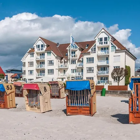 Strandhotel 1 Laboe Exterior photo